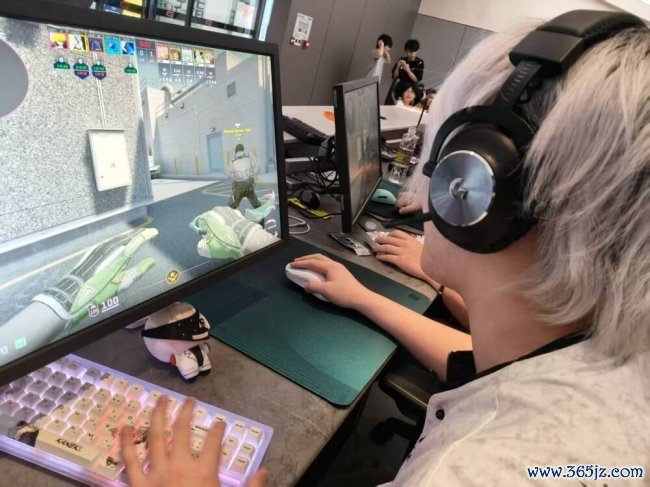 在艰巨和挑战中寻求冲破 | 卓威CS高校扞拒赛战队专访